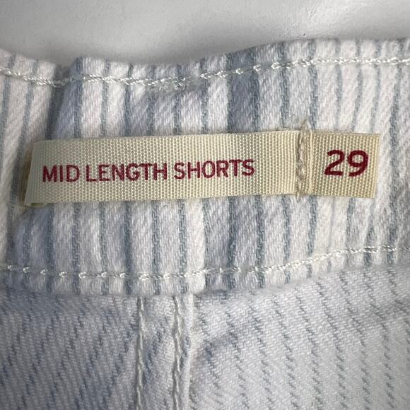 Levi's NWT Women's Mid-Length Shorts Mid-Rise Slim Striped Coastal Size 8 / W29 - Picture 4 of 13
